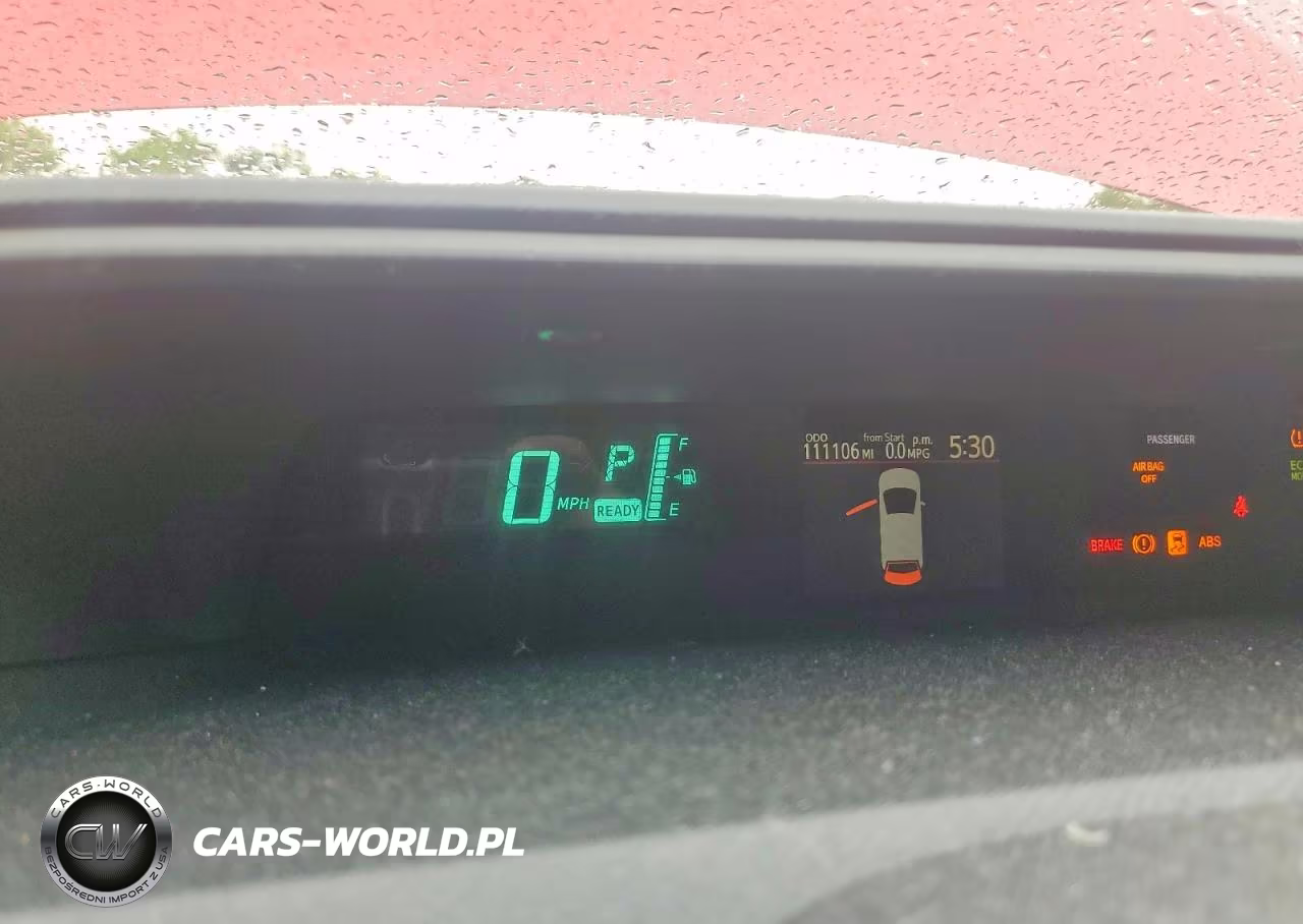 2013 Toyota Prius C Two VIN:JTDKDTB35D1040290 - 9
