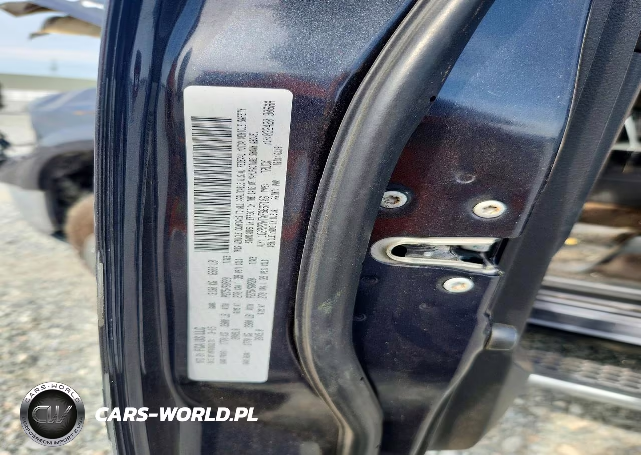 2015 Ram 1500 Laramie VIN:1C6RR7NTXFS667106 - 12