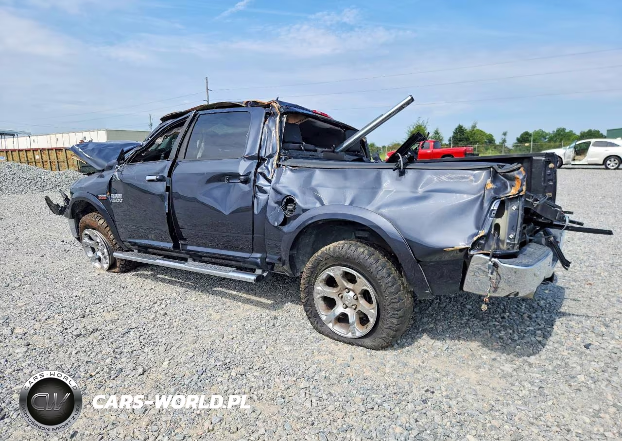 2015 Ram 1500 Laramie VIN:1C6RR7NTXFS667106 - 2