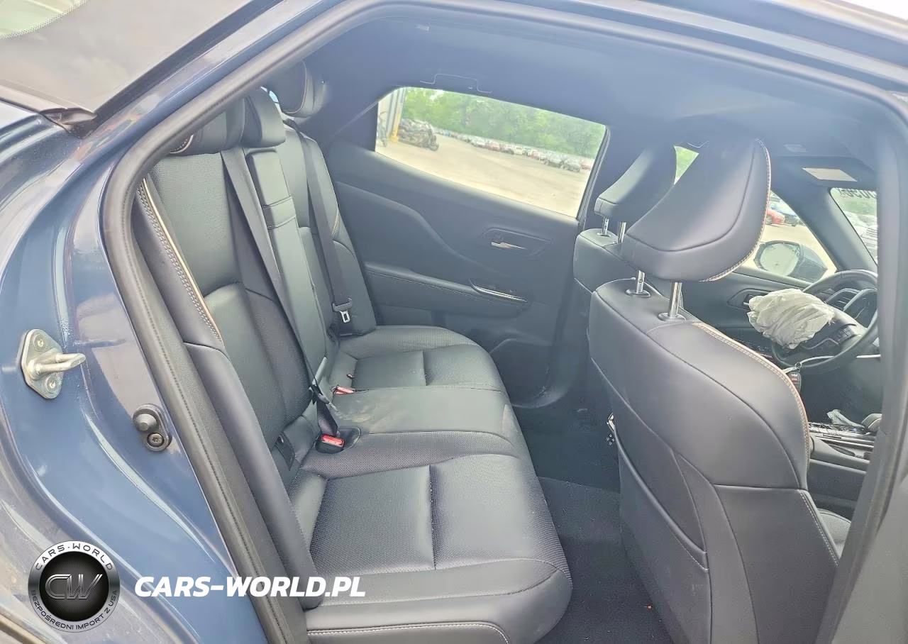 2025 Toyota Crown Xle VIN:JTDAAAAF0S3033785 - 10