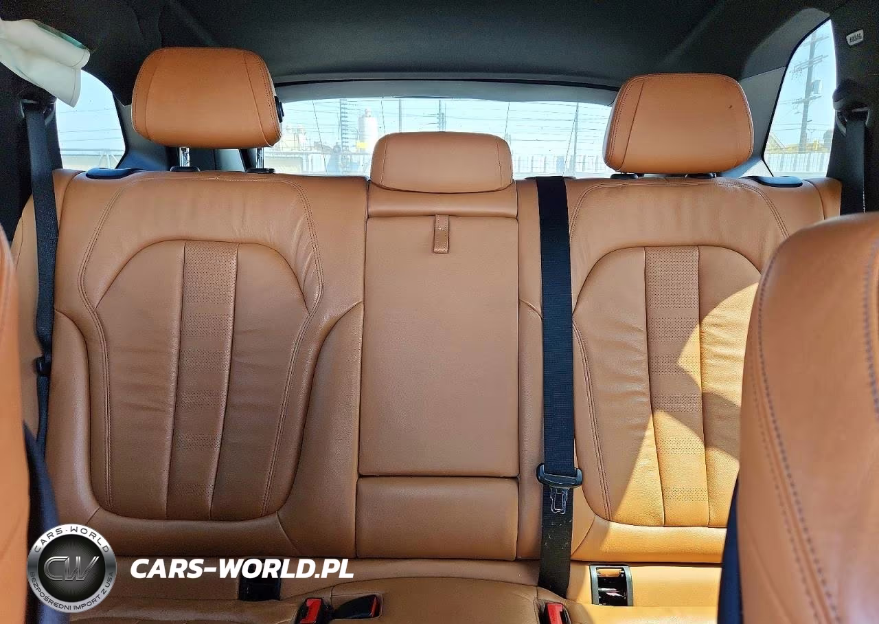 2019 BMW X5 VIN:5UXCR6C50KLK79480 - 10