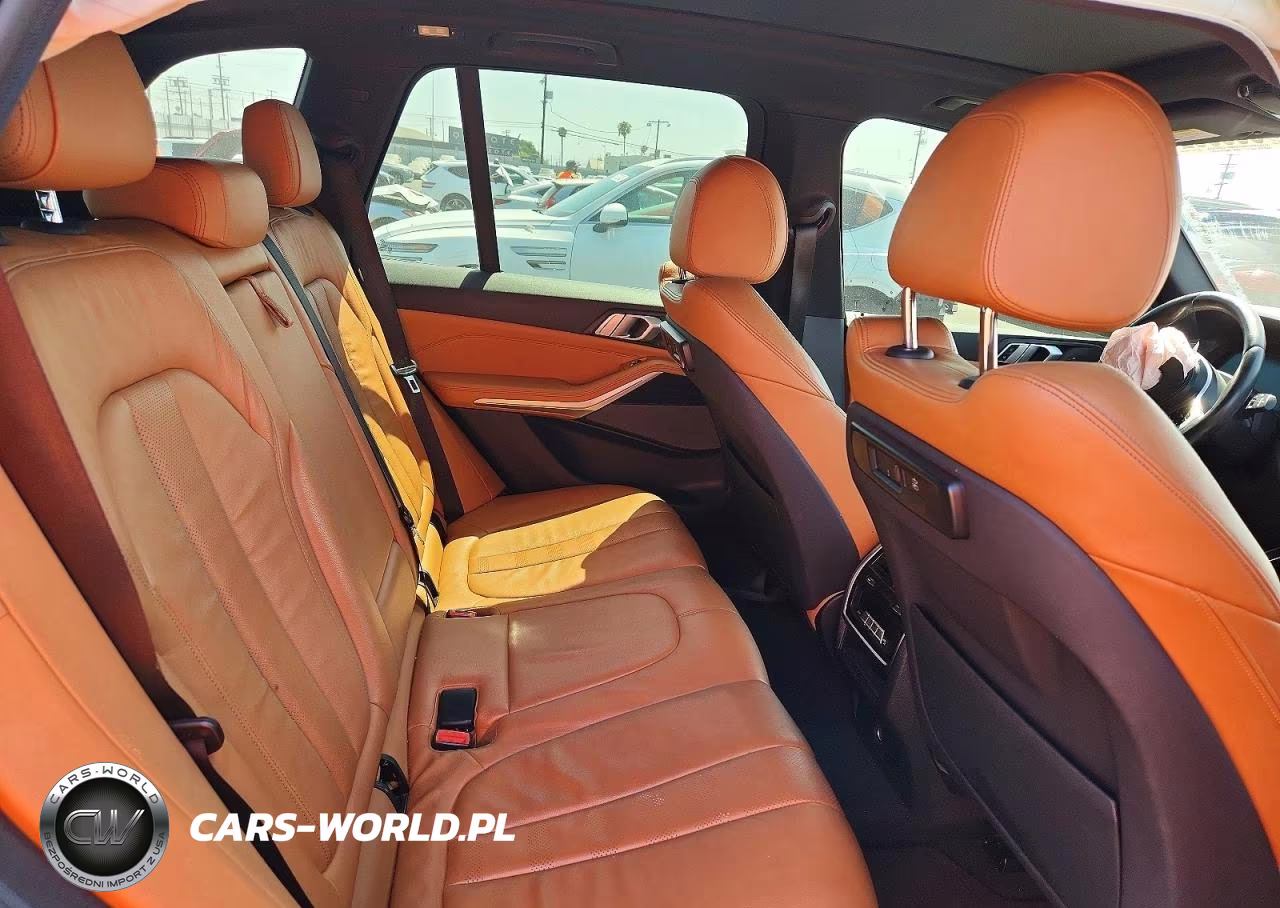2019 BMW X5 VIN:5UXCR6C50KLK79480 - 11