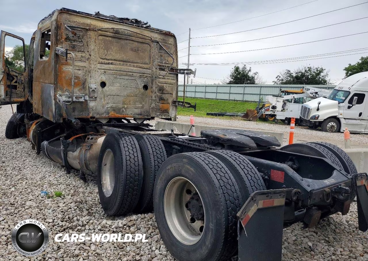 2025 Volvo Vnl Semi Truck VIN:4V4NC9EH6SN678813 - 3