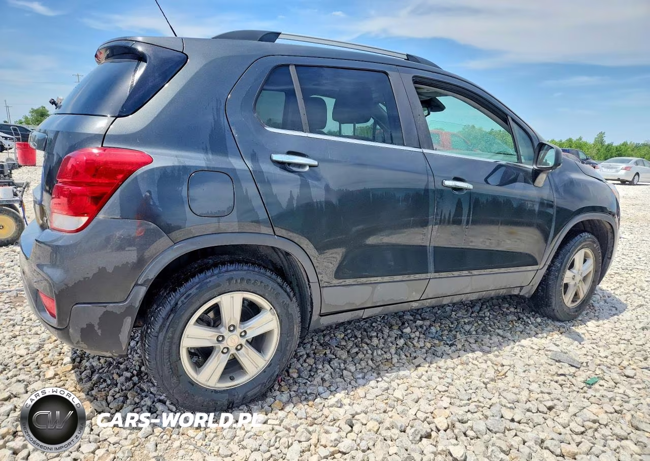 2018 Chevrolet Trax 1Lt VIN:3GNCJPSB2JL221399 - 3