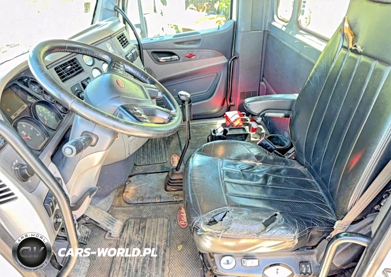 2014 Peterbilt 579 VIN:1XPBDP9X3ED250479 - 15