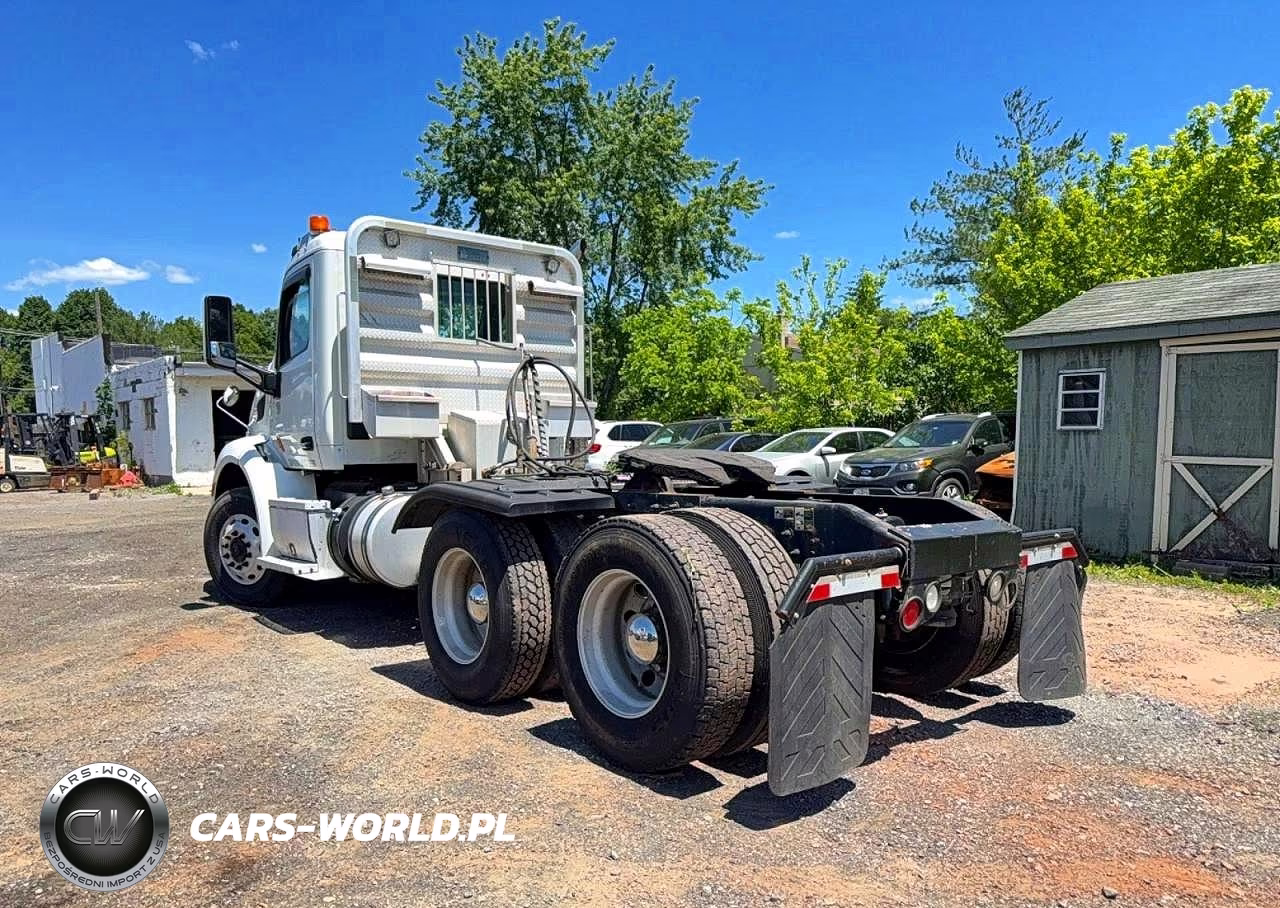 2014 Peterbilt 579 VIN:1XPBDP9X3ED250479 - 3