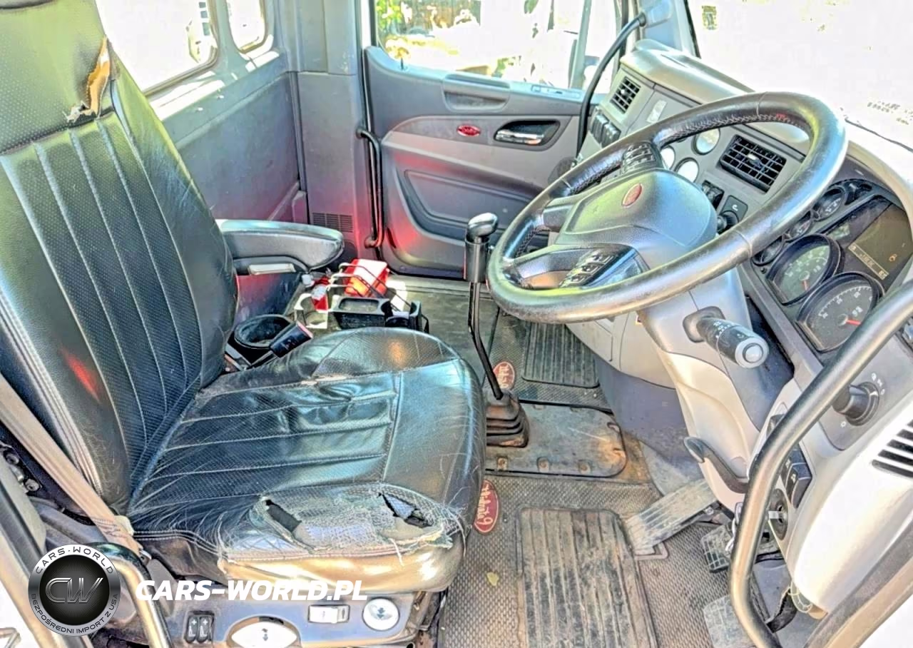 2014 Peterbilt 579 VIN:1XPBDP9X3ED250479 - 5