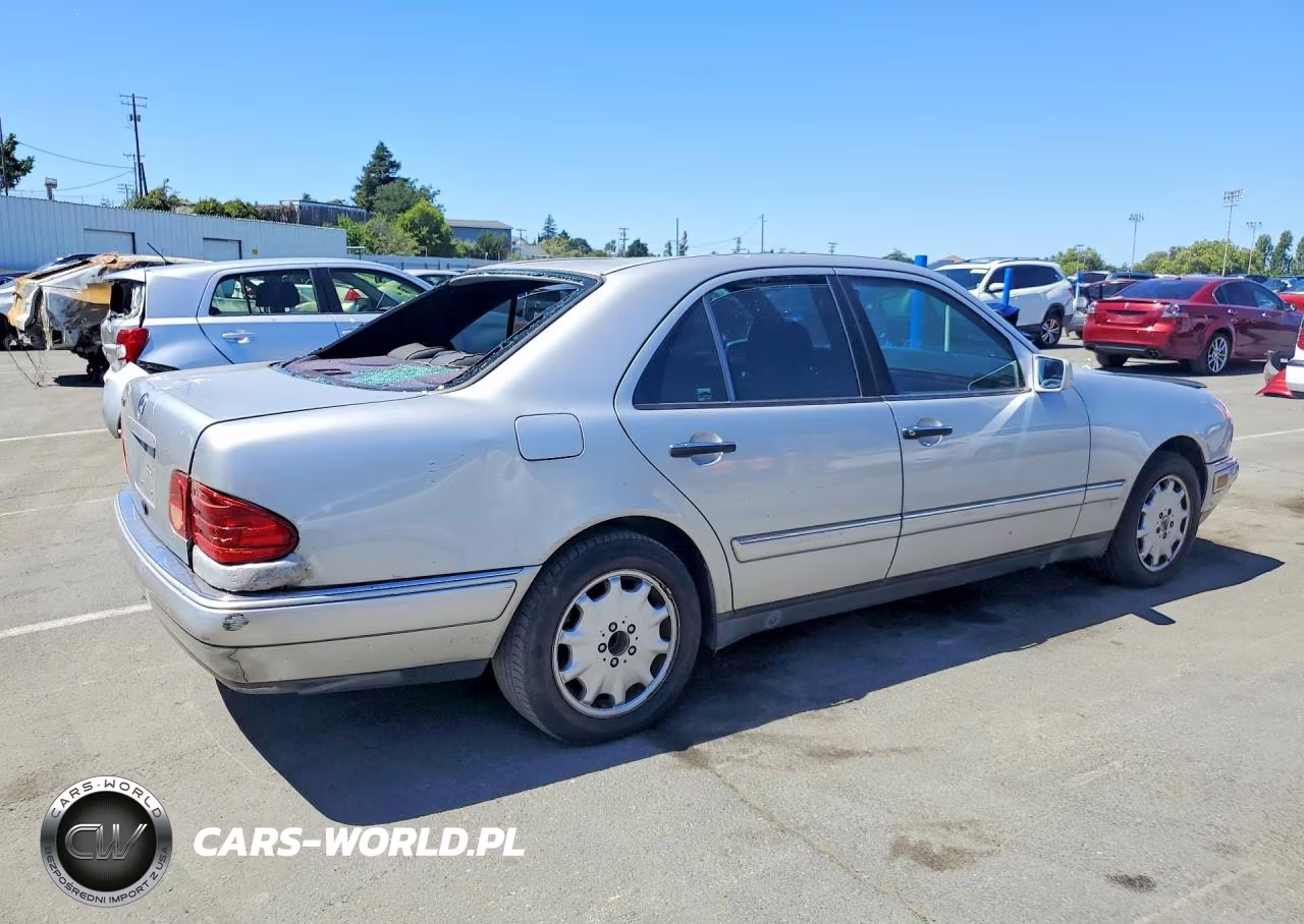 1997 Mercedes-Benz E 320 VIN:WDBJF55FXVJ035108 - 3