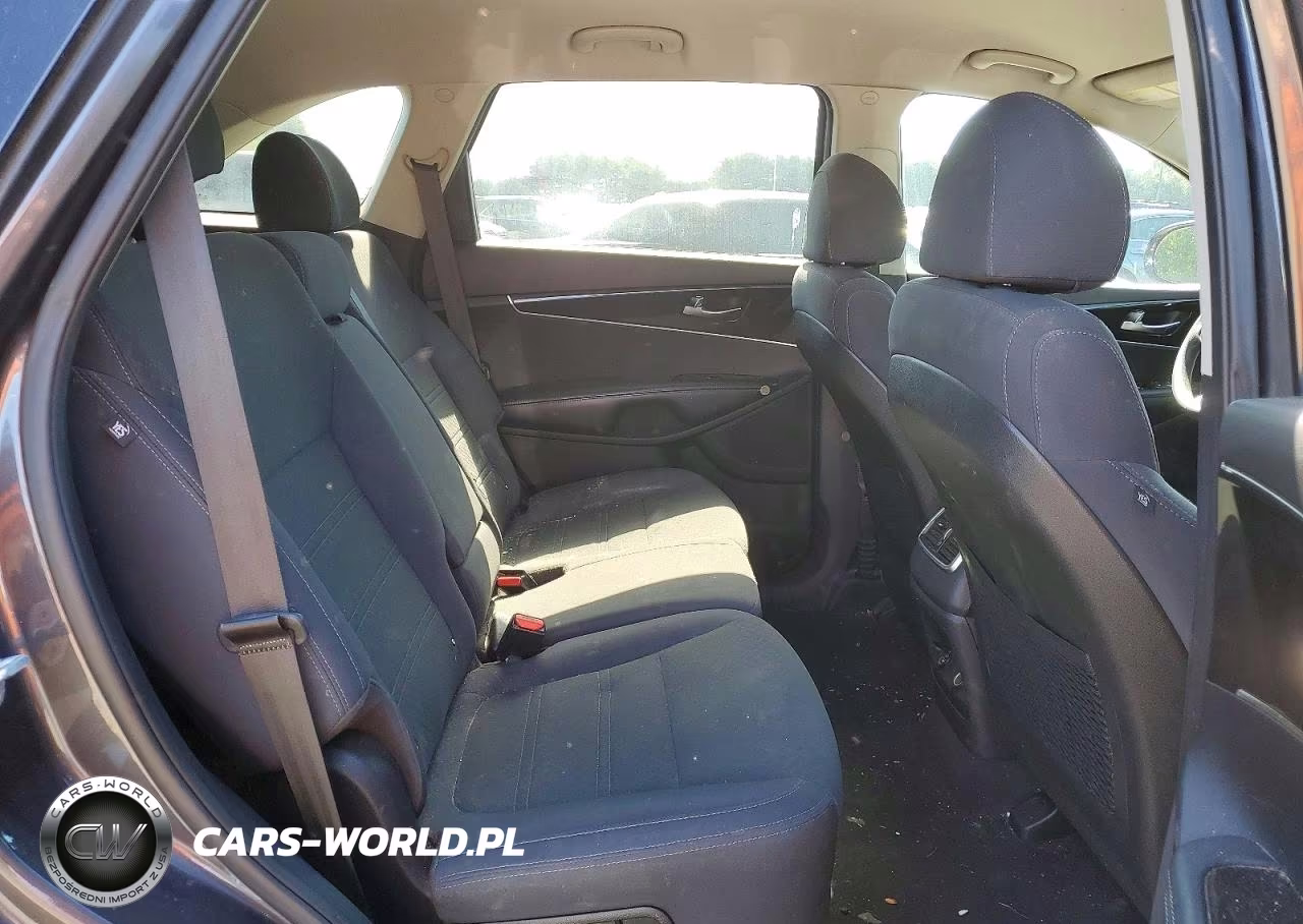 2018 Kia Sorento Lx VIN:5XYPGDA39JG362768 - 11