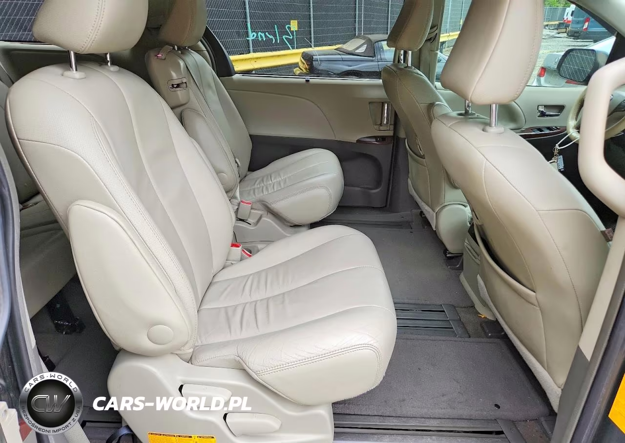 2013 Toyota Sienna Xle 8-Passenger VIN:5TDYK3DC6DS359746 - 11