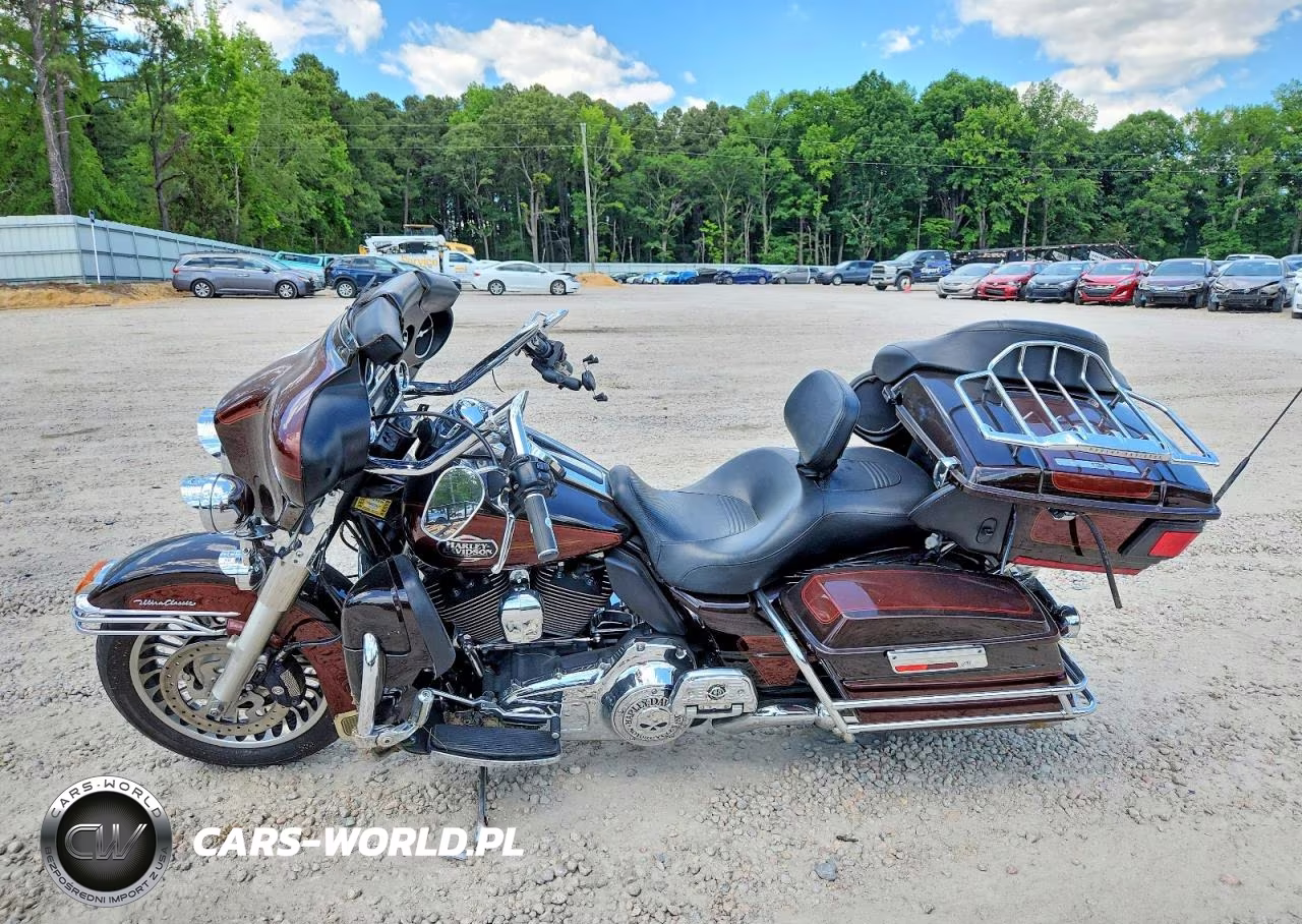 2011 Harley Davidson Flhtcu VIN:1HD1FC410BB641565 - 3
