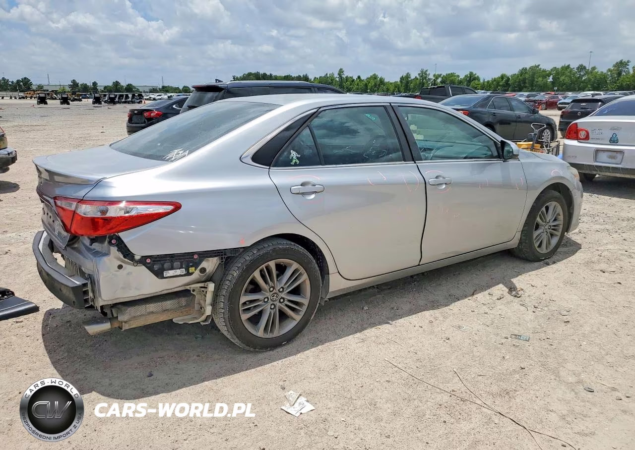 2017 Toyota Camry Se VIN:4T1BF1FK4HU389389 - 3