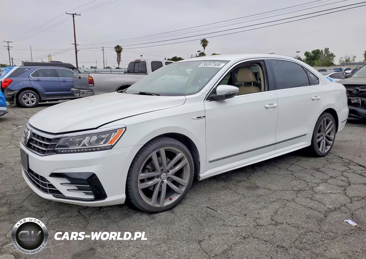 2017 Volkswagen Passat R-Line – zdjęcie 1 z 12