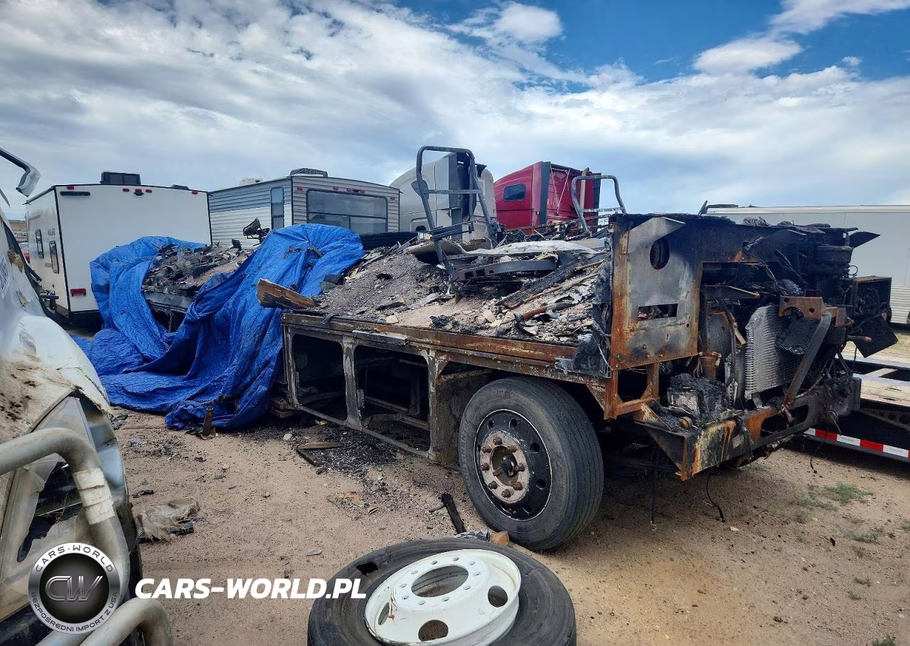 2008 Fourw Recreational Vehicle (Rv)