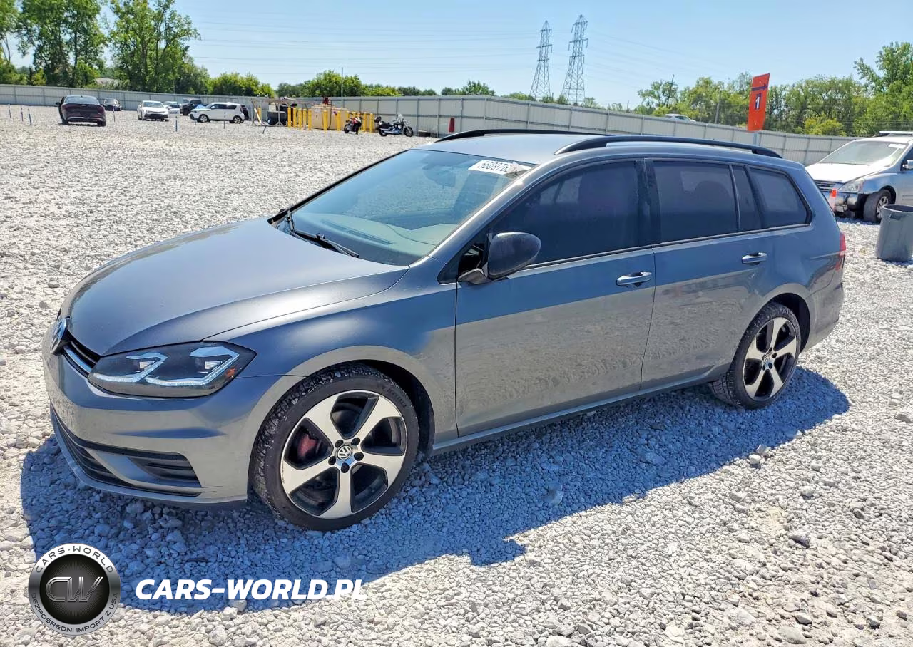 2019 Volkswagen Golf Sportwagen S