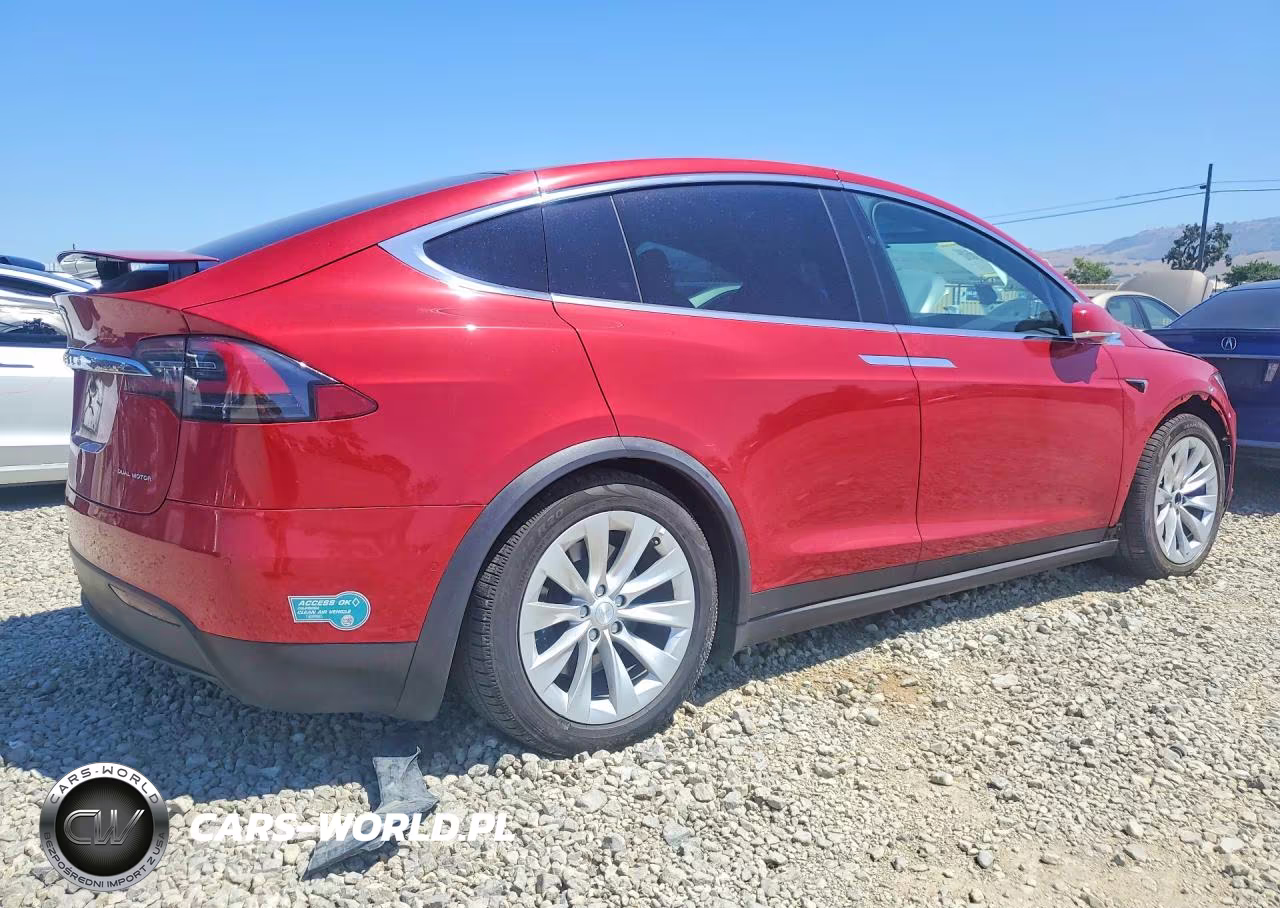 2019 Tesla Model X VIN:5YJXCAE22KF162402 - 3