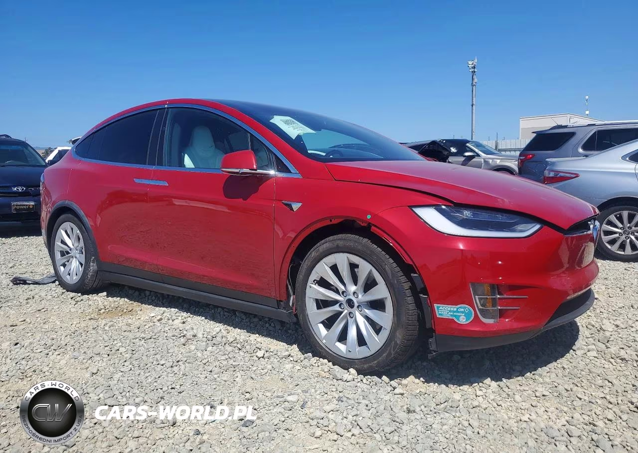 2019 Tesla Model X VIN:5YJXCAE22KF162402 - 4