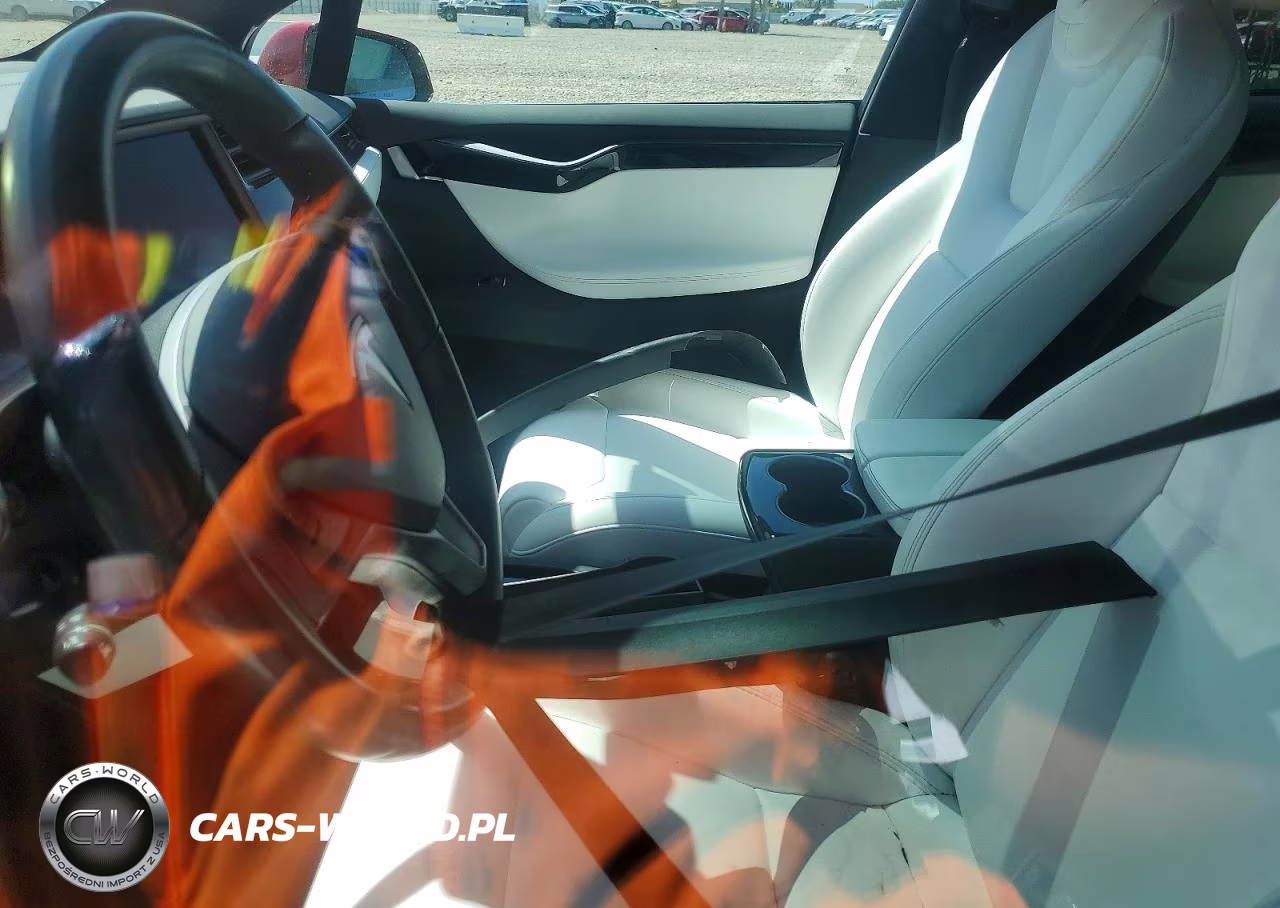 2019 Tesla Model X VIN:5YJXCAE22KF162402 - 7