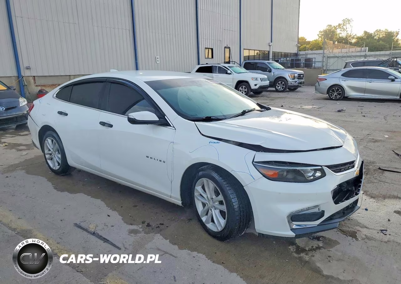 2017 Chevrolet Malibu Lt VIN:1G1ZE5ST2HF223168 - 4
