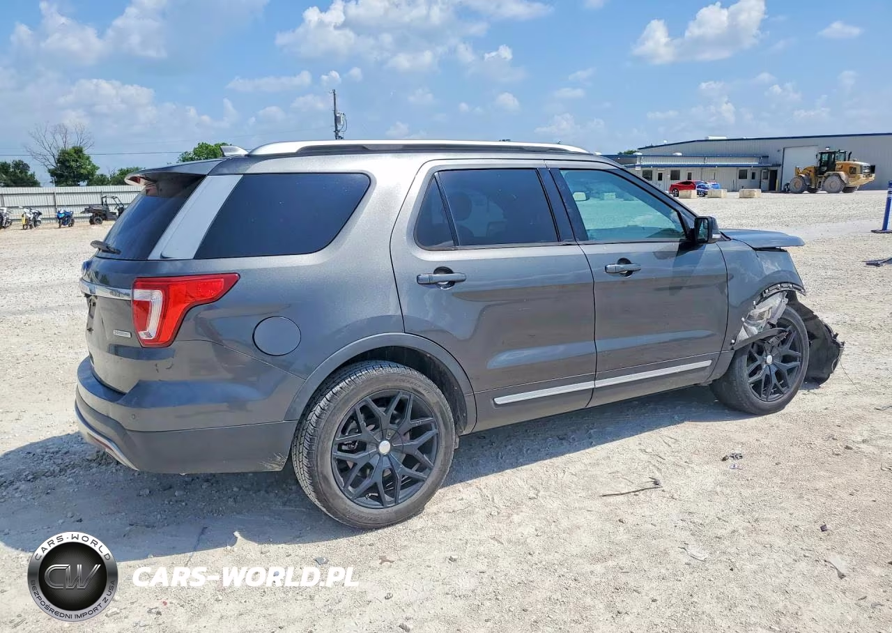 2016 Ford Explorer VIN:1FM5K7DH2GGD14187 - 3