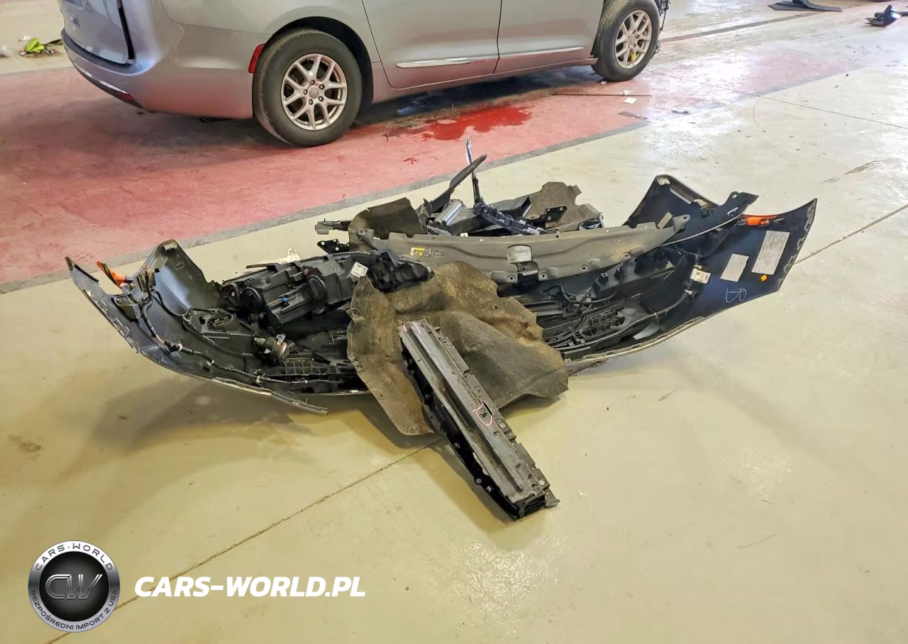 2020 Chrysler Pacifica Touring L VIN:2C4RC1BG5LR112110 - 13