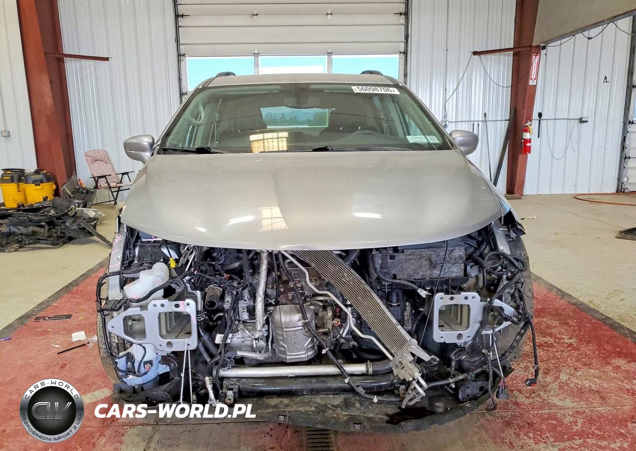2020 Chrysler Pacifica Touring L VIN:2C4RC1BG5LR112110 - 5