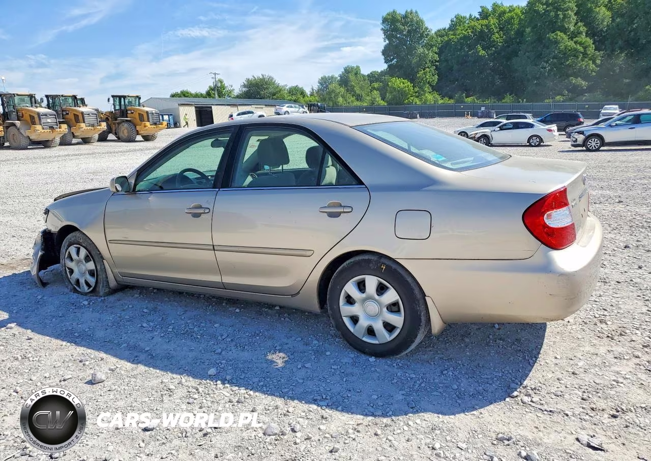 2002 Toyota Camry Le VIN:4T1BE32KX2U577278 - 2