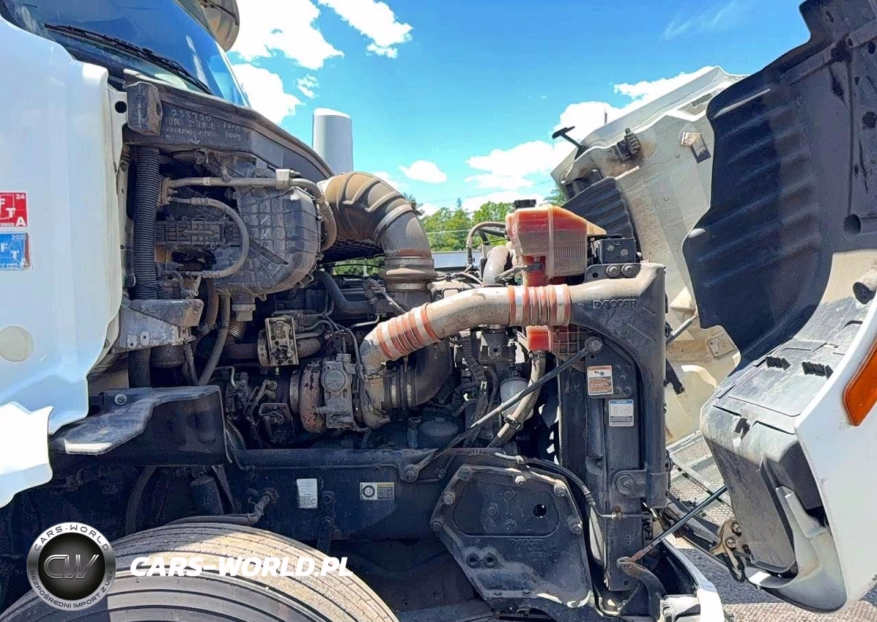 2015 Peterbilt 579 VIN:1XPBDP9X7FD295989 - 12
