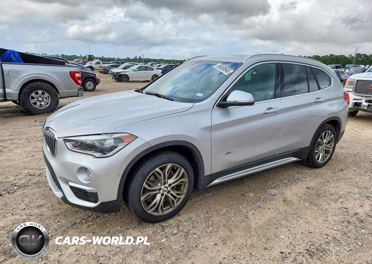 2017 BMW X1 xDrive28I – zdjęcie 1 z 12