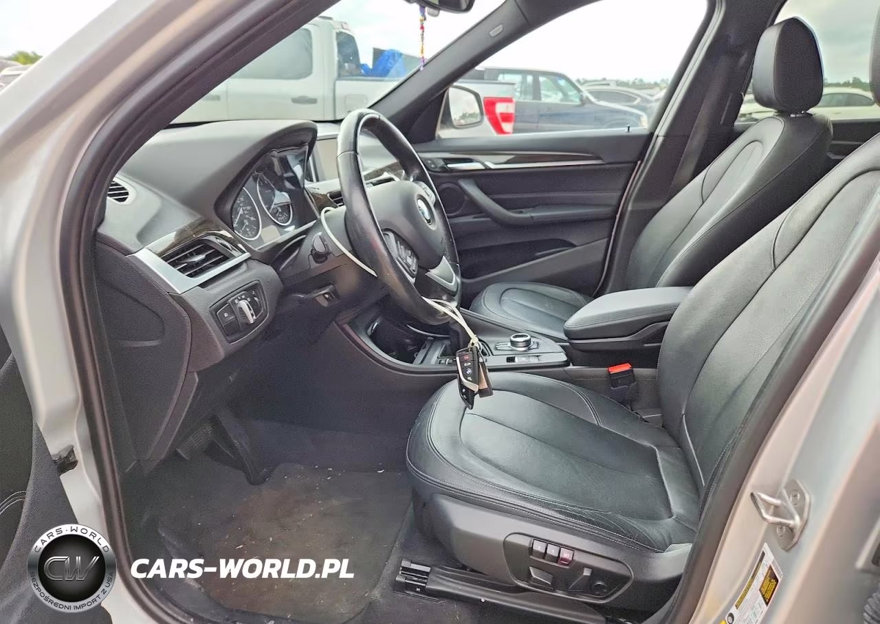 2017 BMW X1 xDrive28I VIN:WBXHT3Z34H4A57871 - 7