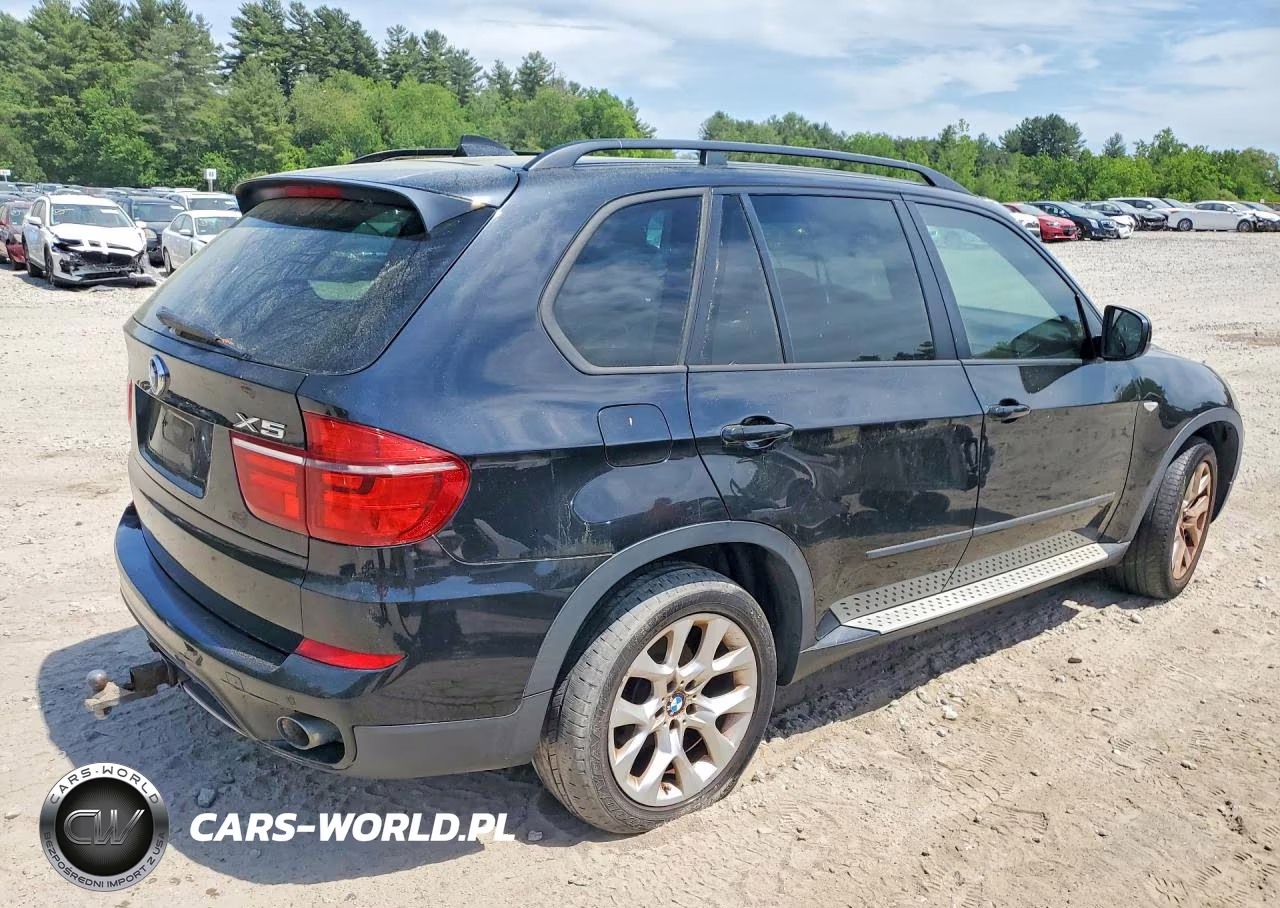 2012 BMW X5 xDrive35I VIN:5UXZV4C53CL747388 - 3