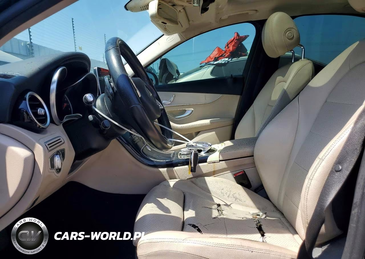 2016 Mercedes-Benz C 300 VIN:55SWF4JB4GU112049 - 7