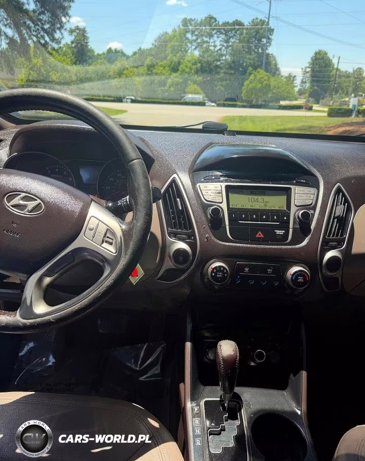 2010 Hyundai Tucson Gls VIN:KM8JU3AC9AU040098 - 9