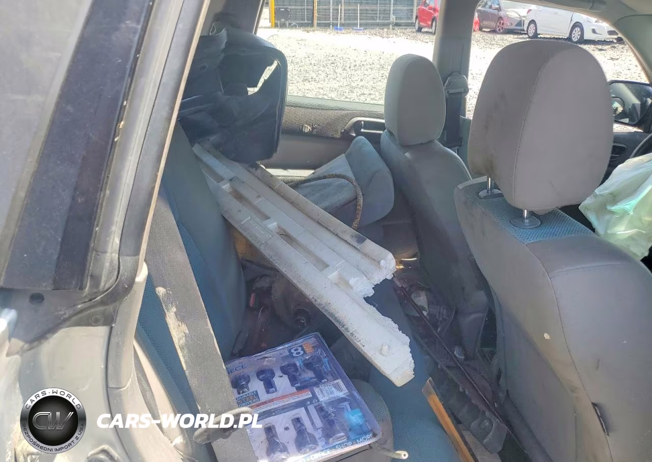 2005 Subaru Forester 2.5X VIN:JF1SG636X5G751893 - 10