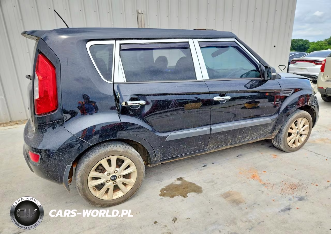 2013 Kia Soul + VIN:KNDJT2A68D7506330 - 3