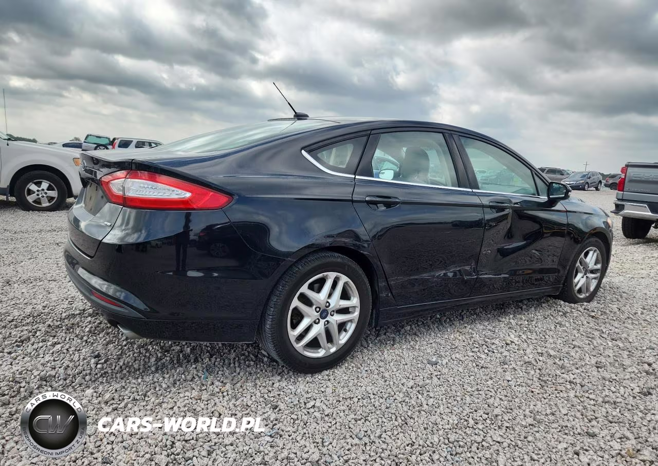 2015 Ford Fusion Se VIN:3FA6P0H7XFR124041 - 3
