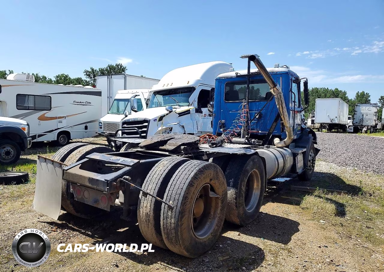 2013 Mack Cxu613 Semi Truck VIN:1M1AW07Y4DM034620 - 4