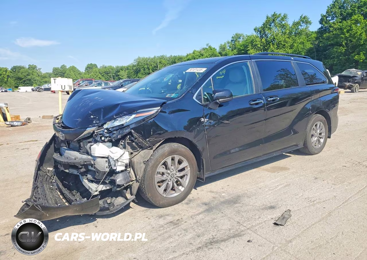 2023 Toyota Sienna Xle – zdjęcie 1 z 13
