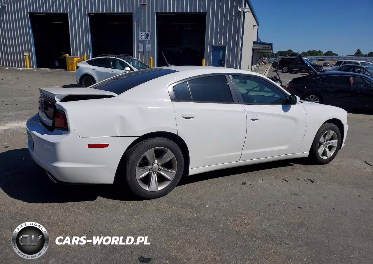 2011 Dodge Charger VIN:2B3CL3CG4BH589049 - 3