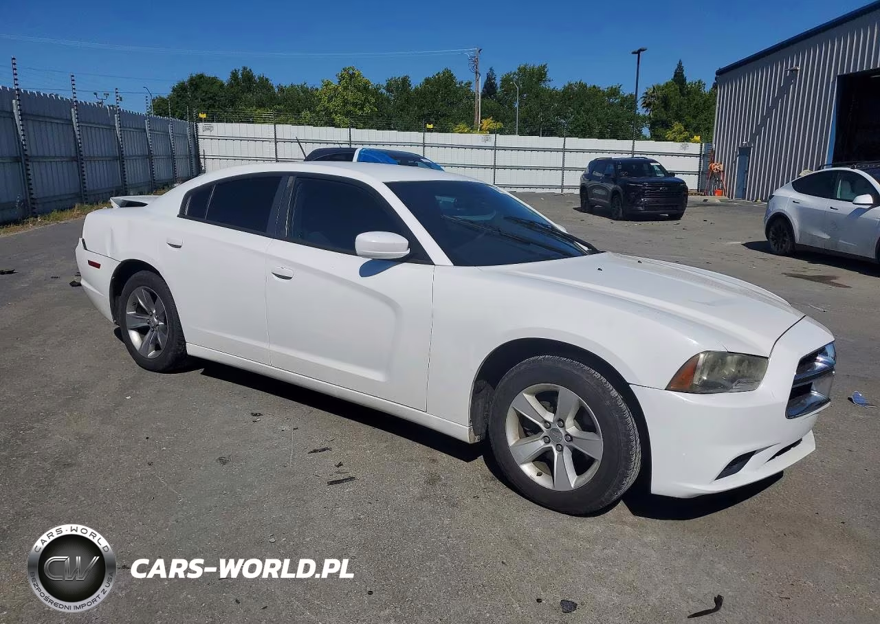 2011 Dodge Charger VIN:2B3CL3CG4BH589049 - 4