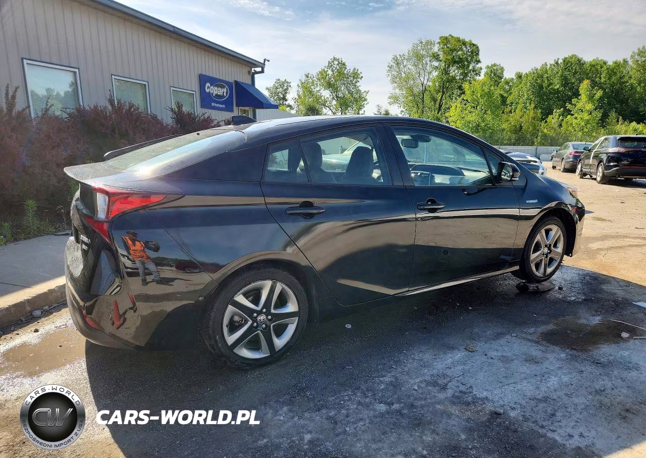 2021 Toyota Prius Xle VIN:JTDKAMFU3M3141205 - 3