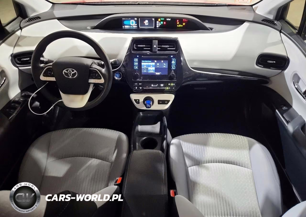 2018 Toyota Prius Two VIN:JTDKBRFU1J3066879 - 8