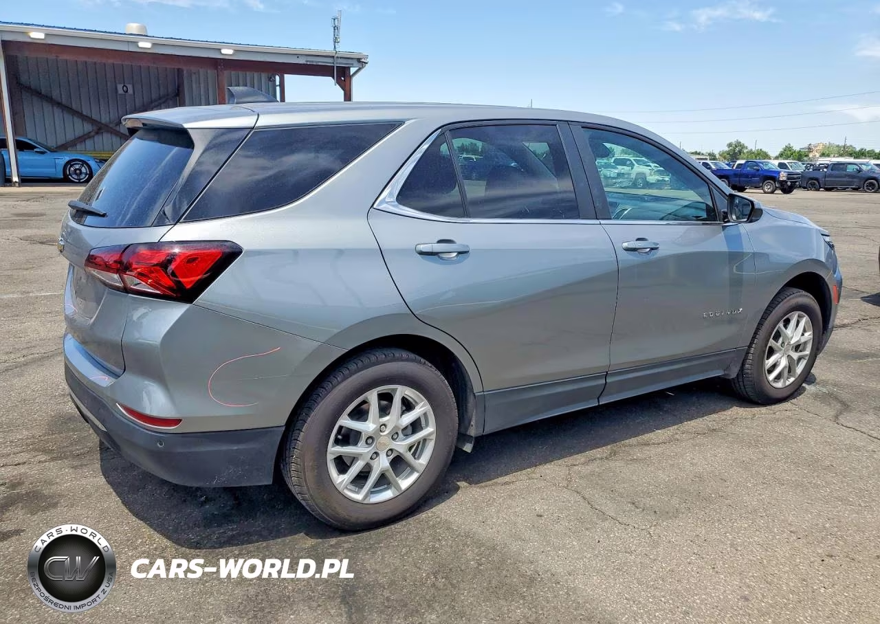 2024 Chevrolet Equinox Lt VIN:3GNAXUEG4RL335055 - 3