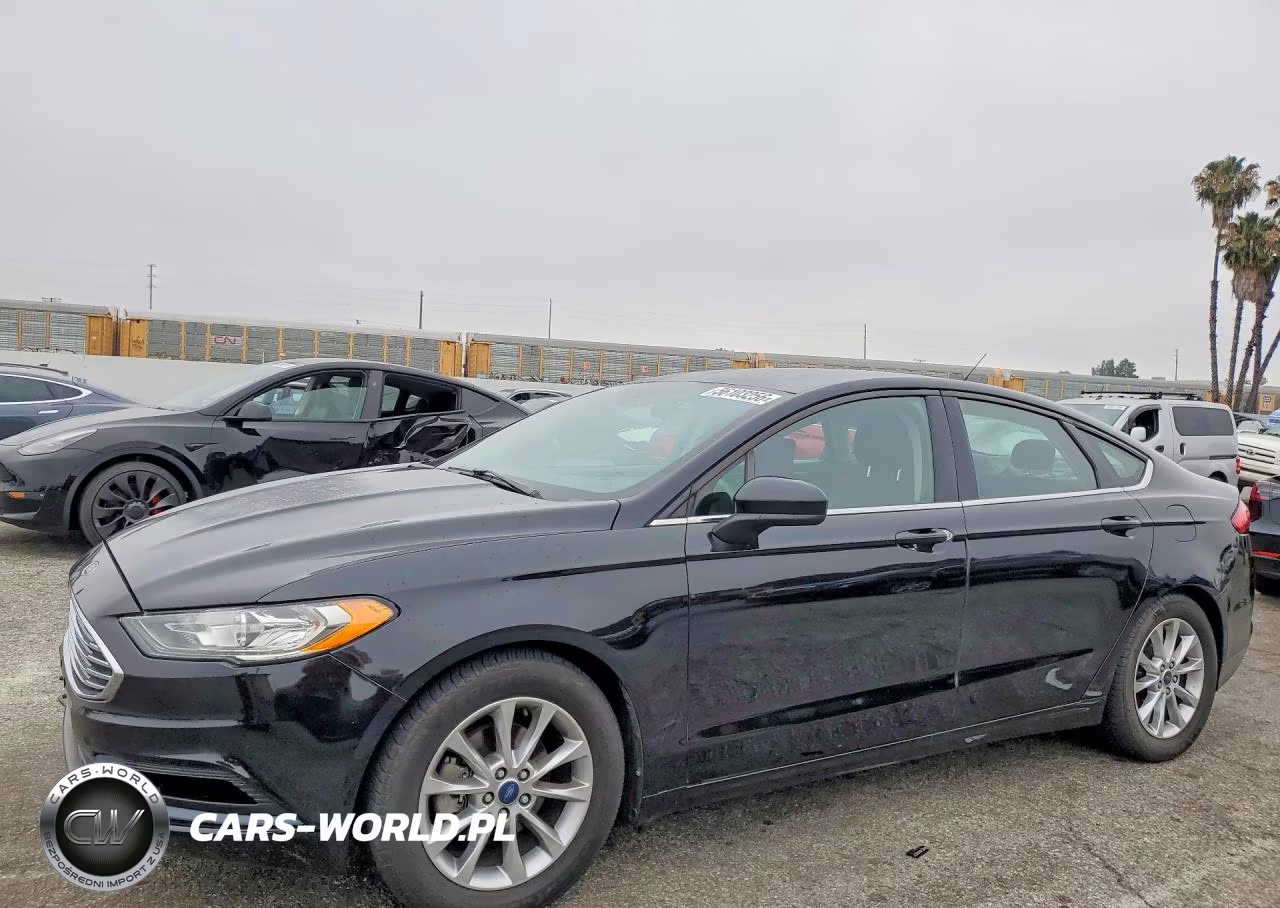 FORD FUSION SE