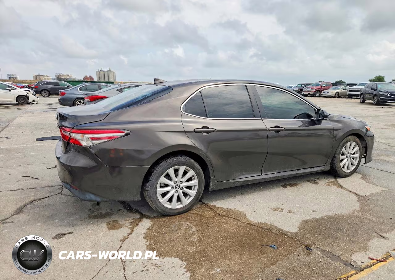 2019 Toyota Camry Le VIN:4T1B11HK7KU248920 - 3