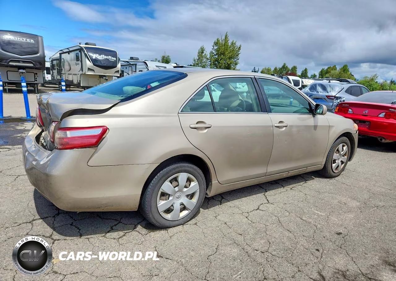 2007 Toyota Camry Le VIN:4T1BE46K67U640125 - 3