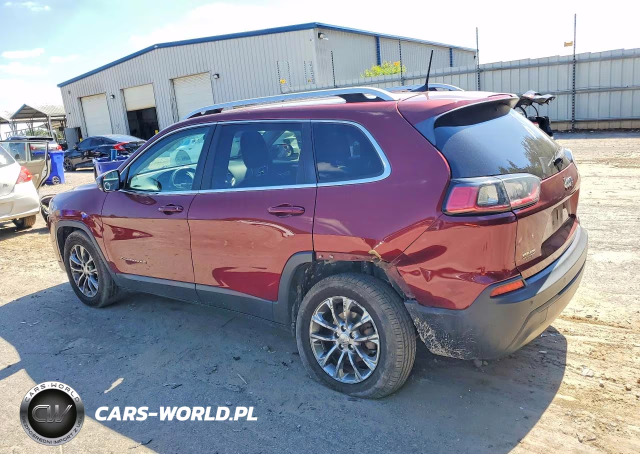 2019 Jeep Cherokee Latitude Plus VIN:1C4PJLLB9KD263819 - 2