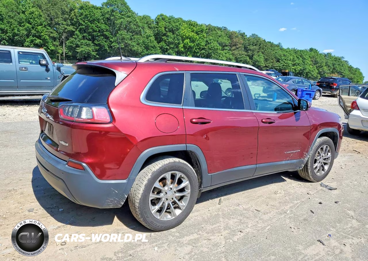 2019 Jeep Cherokee Latitude Plus VIN:1C4PJLLB9KD263819 - 3