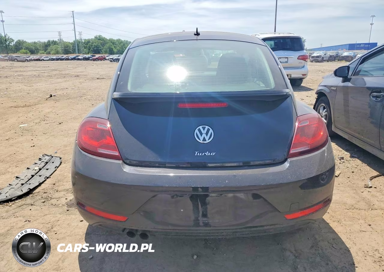 2019 Volkswagen Beetle S VIN:3VWFD7AT7KM714902 - 6