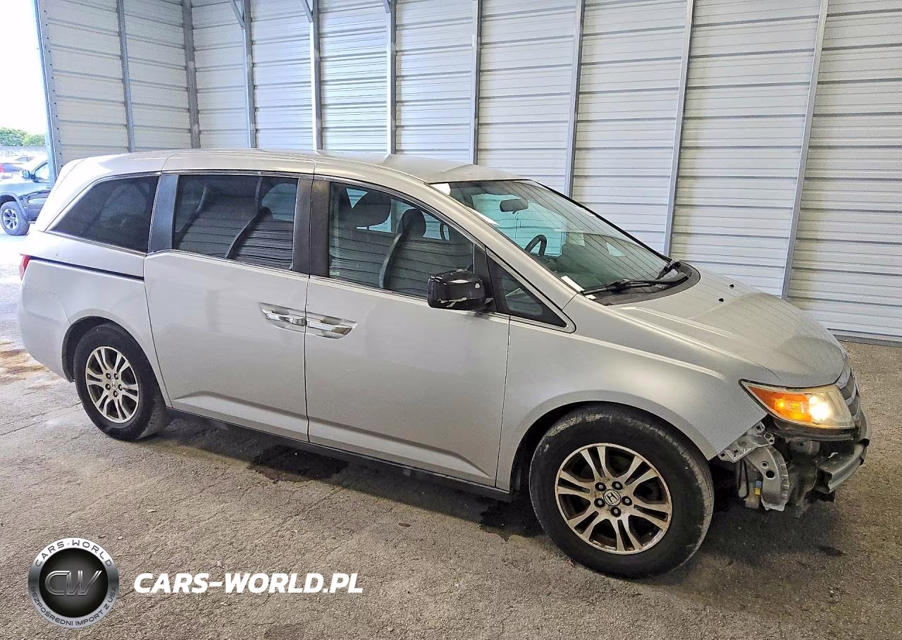 2013 Honda Odyssey Ex VIN:5FNRL5H40DB089790 - 4